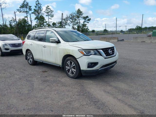 Salvage Nissan Pathfinder