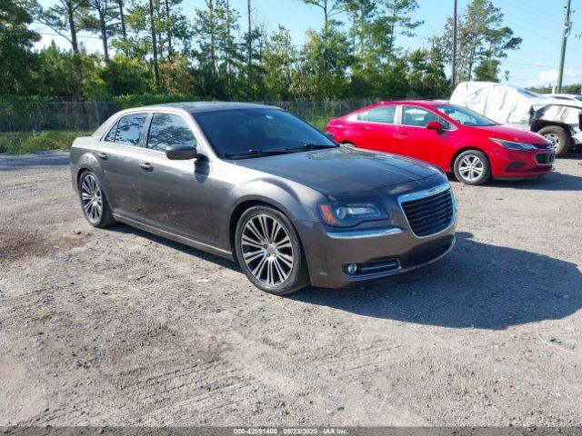 Salvage Chrysler 300