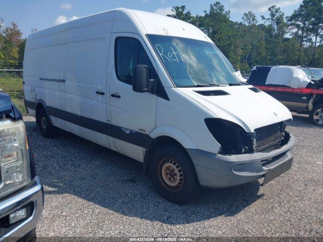  Salvage Mercedes-Benz Sprinter 2500