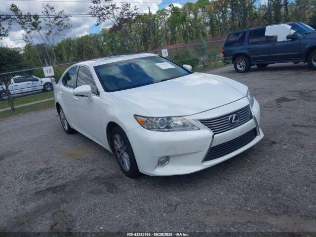  Salvage Lexus Es