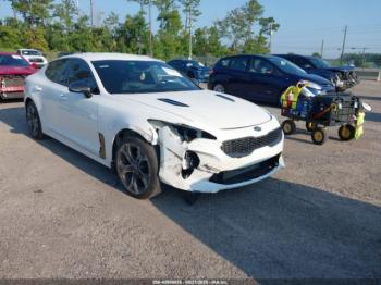  Salvage Kia Stinger