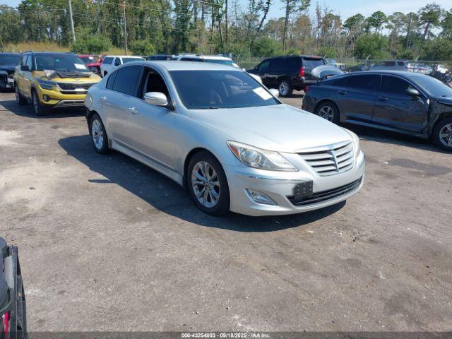  Salvage Hyundai Genesis