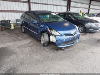  Salvage Toyota Prius v