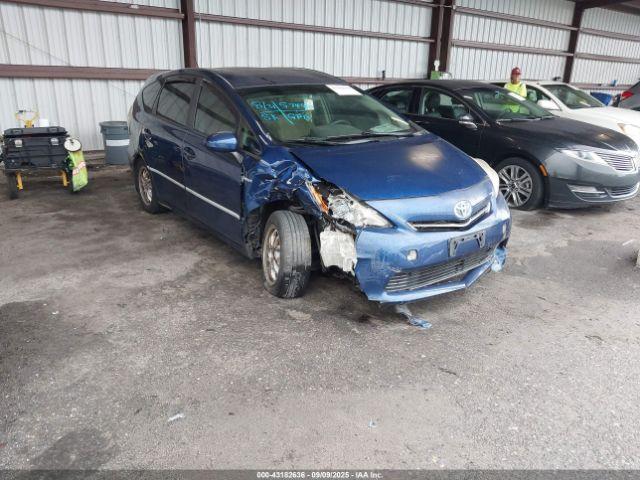  Salvage Toyota Prius v