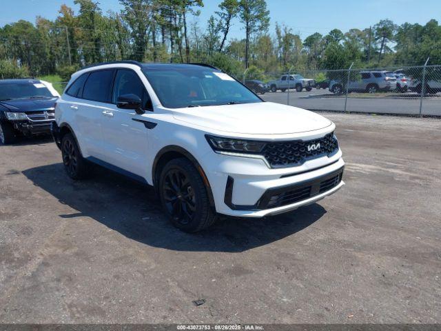  Salvage Kia Sorento