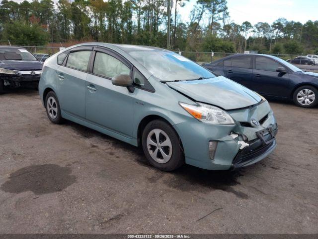  Salvage Toyota Prius
