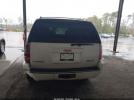 GMC Yukon Denali Image 9
