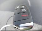 Chrysler 200 C Image 2
