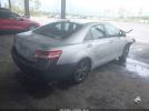 Toyota Camry Le Image 10