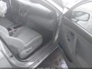 Toyota Camry Le Image 11