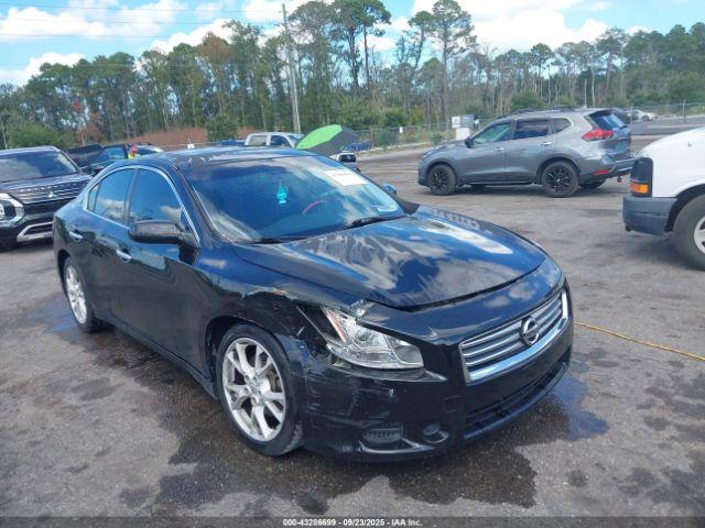  Salvage Nissan Maxima