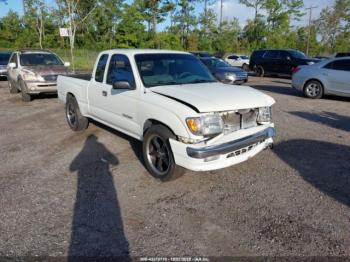  Salvage Toyota Tacoma