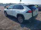Toyota RAV4 Xle Premium Image 3