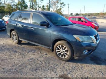  Salvage Nissan Pathfinder