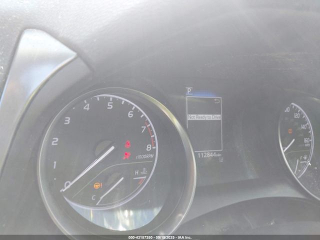 Toyota Camry Se Image 4