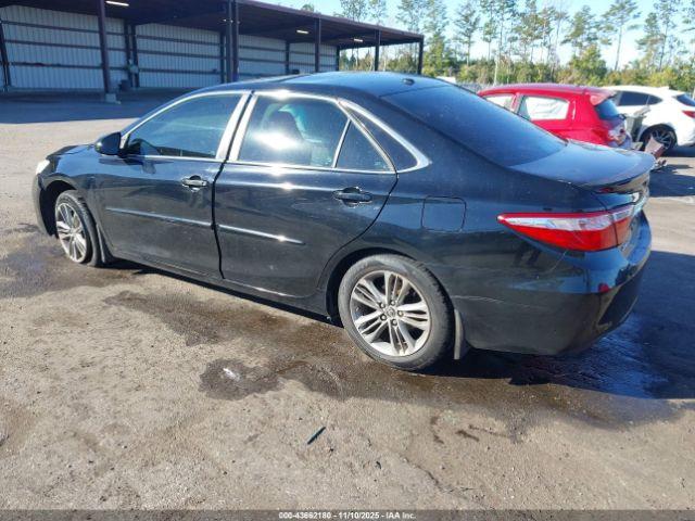 Toyota Camry Se Image 13