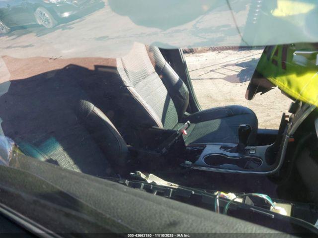 Toyota Camry Se Image 12