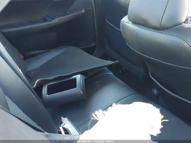 Toyota Camry Se Image 6