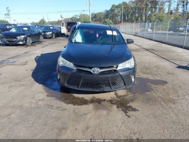 Toyota Camry Se Image 2