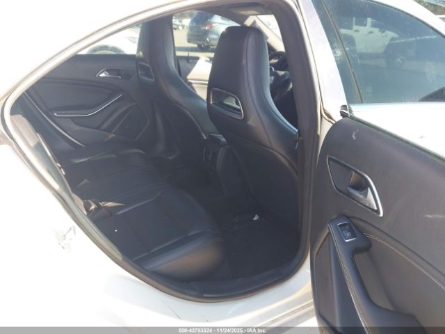 Mercedes-Benz Cla-class Image 15