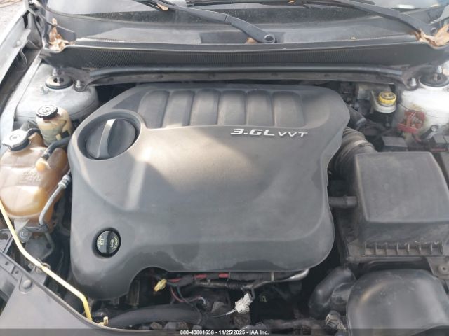 Dodge Avenger Sxt Image 8