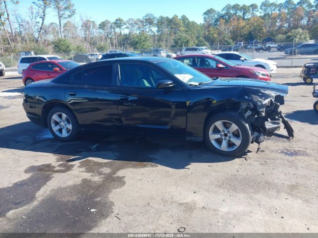 Dodge Charger Se Image 4