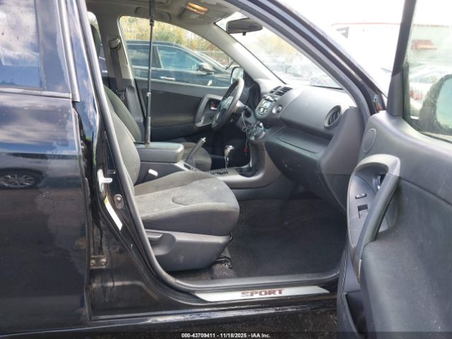 Toyota RAV4 Sport V6 Image 6