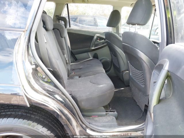 Toyota RAV4 Sport V6 Image 9