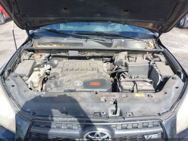 Toyota RAV4 Sport V6 Image 4