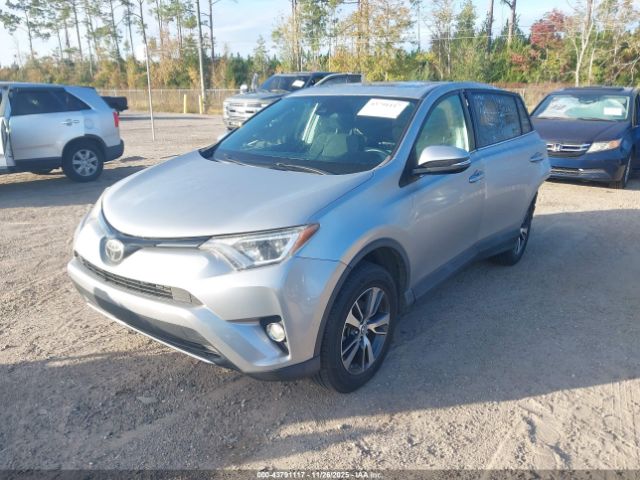 Toyota RAV4 Xle Image 3