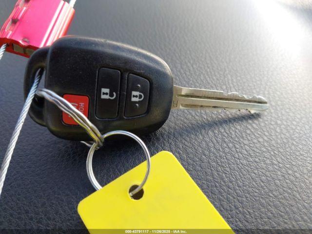 Toyota RAV4 Xle Image 10