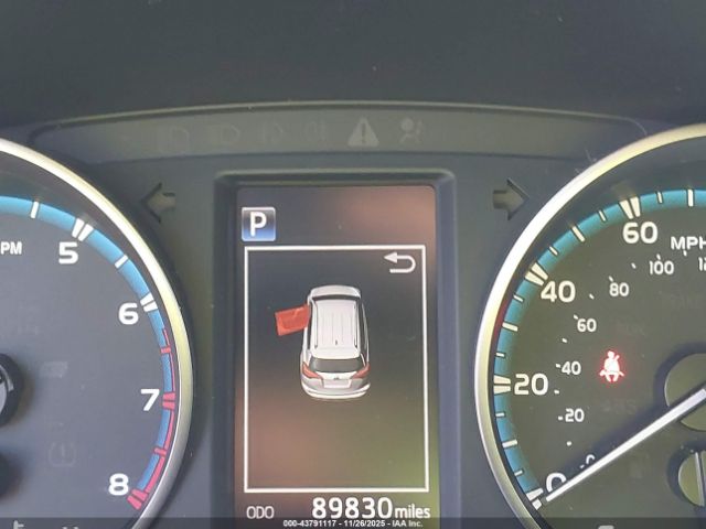 Toyota RAV4 Xle Image 12