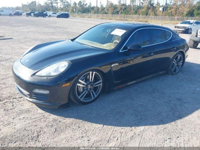 Porsche Panamera S Image 3