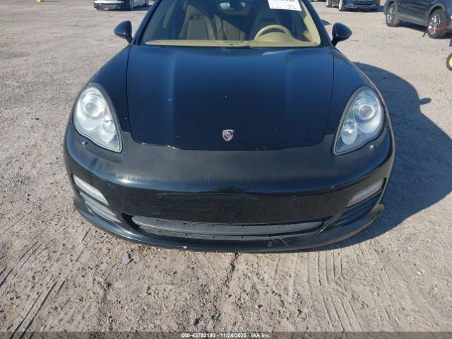 Porsche Panamera S Image 4