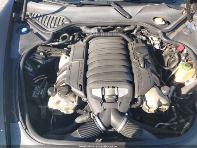 Porsche Panamera S Image 12