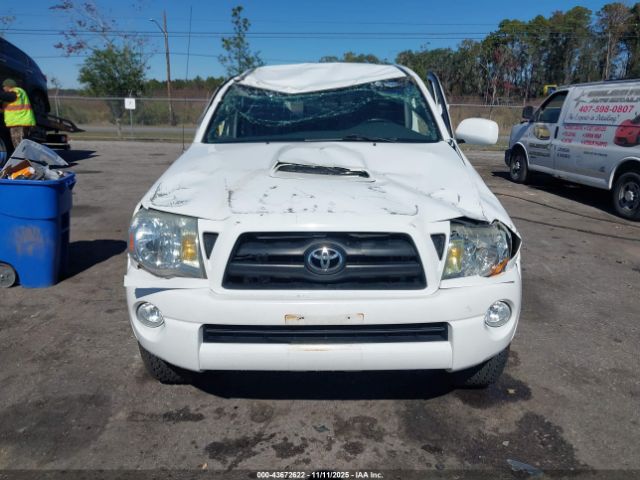 Toyota Tacoma Base V6 Image 2