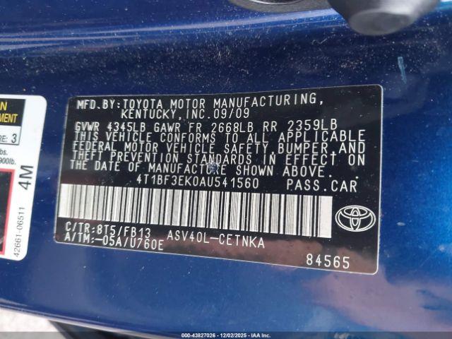 Toyota Camry Le Image 10