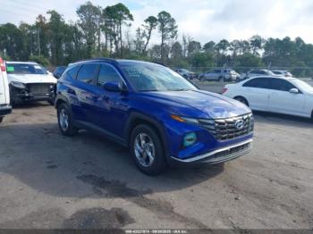  Salvage Hyundai TUCSON