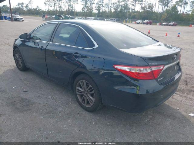 Toyota Camry Se Image 3