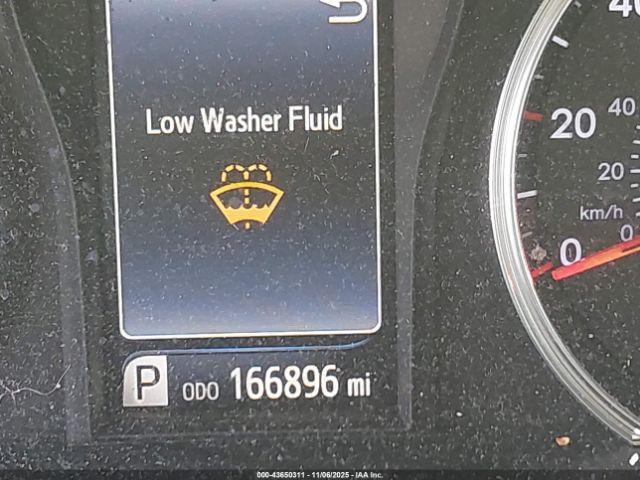 Toyota Camry Se Image 9