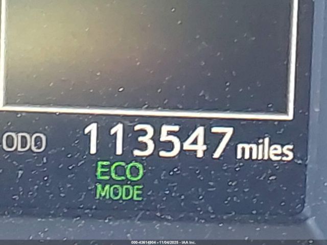 Toyota RAV4 Xle Image 2