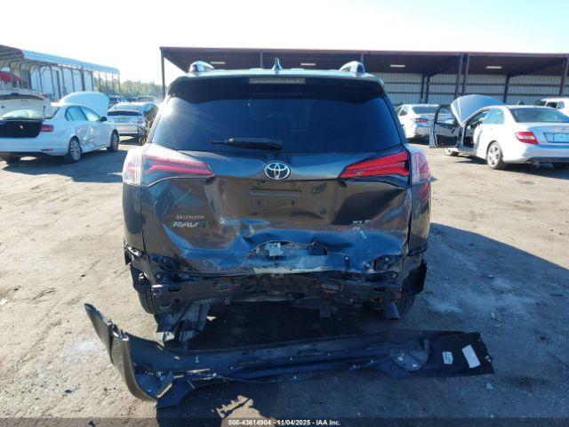 Toyota RAV4 Xle Image 15