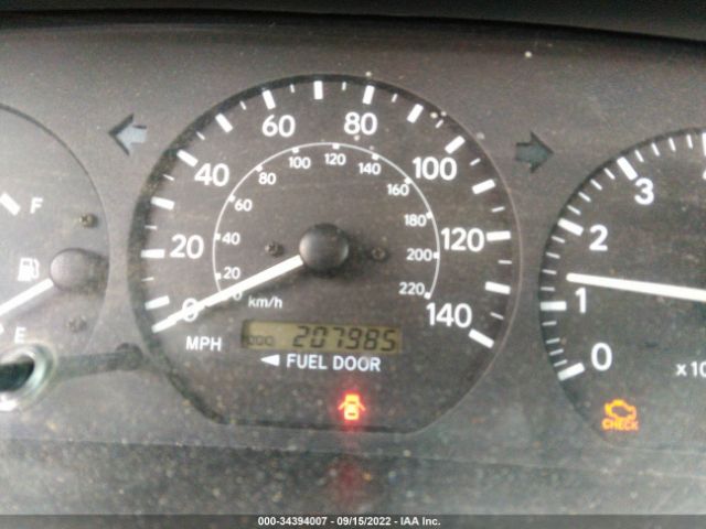 Toyota Camry Image 11