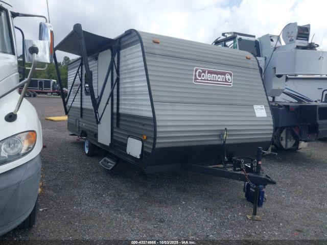  Salvage Dutchmen Travel Trailer