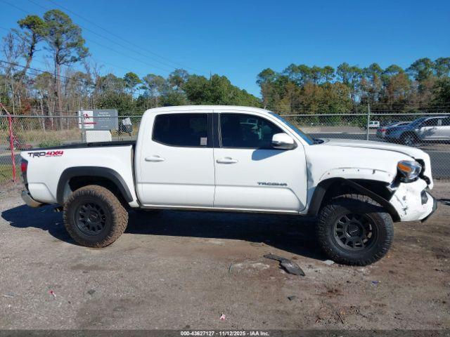 Toyota Tacoma Trd Off Road Image 13