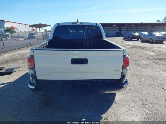 Toyota Tacoma Trd Off Road Image 10