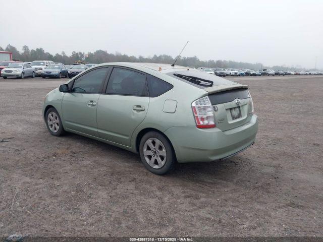 Toyota Prius Image 11