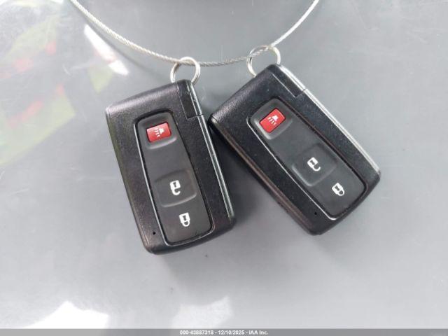 Toyota Prius Image 8