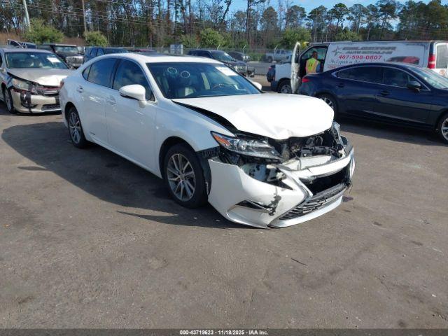  Salvage Lexus Es