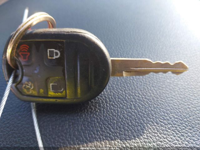 Ford Explorer Xlt Image 8